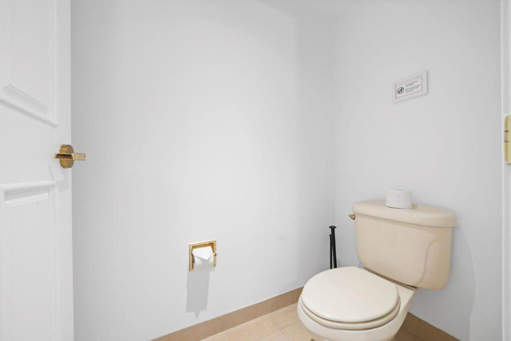 2Br 3Ba Beachfront Rental In Town Cozysuites Atlantic City Exteriér fotografie