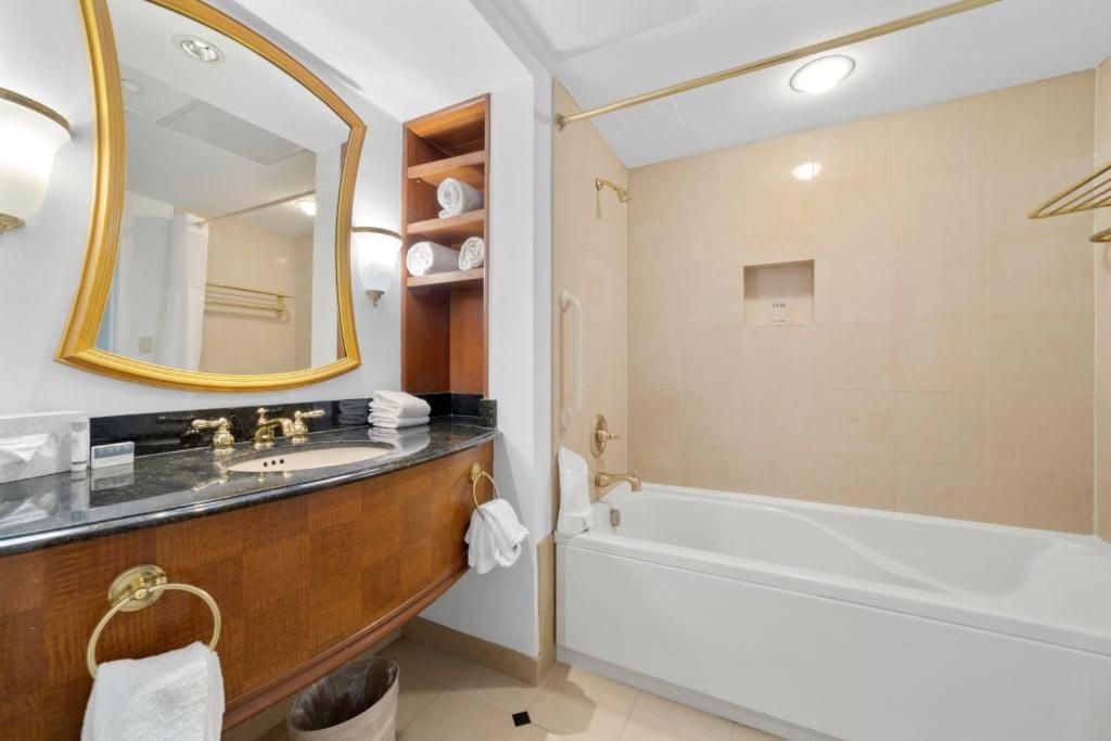2Br 3Ba Beachfront Rental In Town Cozysuites Atlantic City Exteriér fotografie